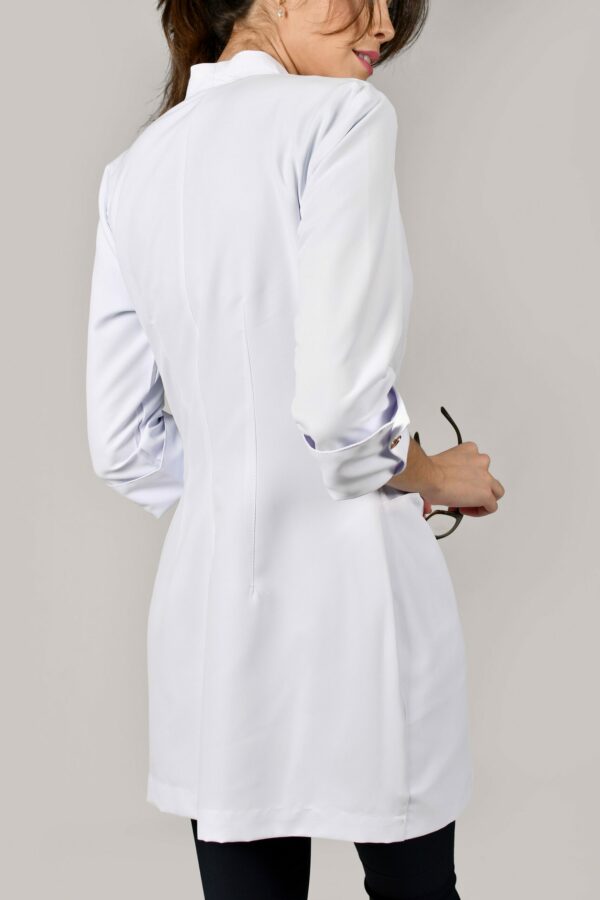 Dress To Care - Bata Trendy Branca